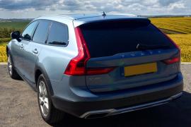 Volvo V90 D4Cross Country SE Lux Volvo V90 D4Cross Country SE Lux